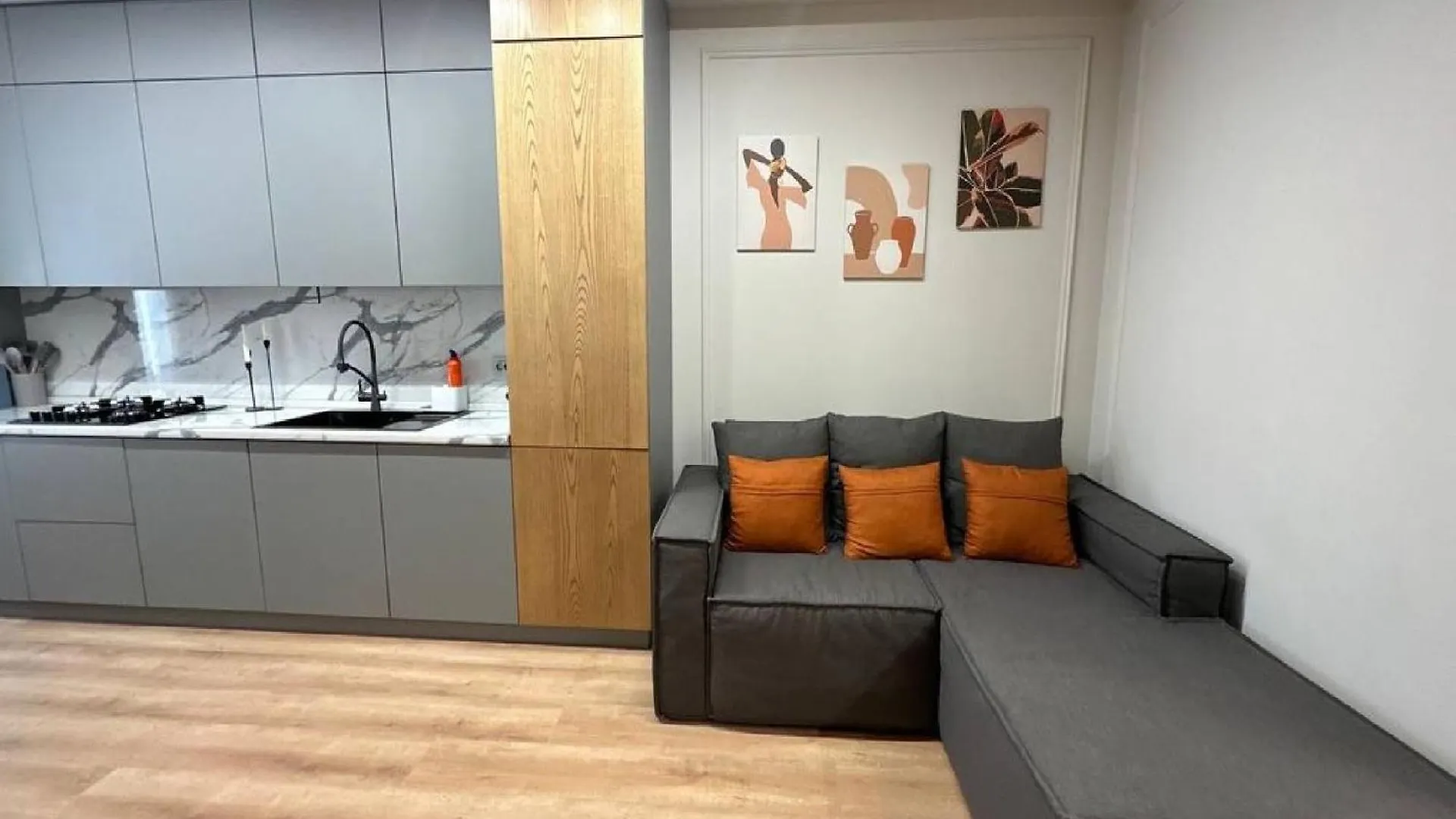 The Antwerp Hideaway Apartment